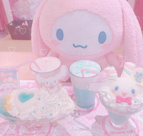 麻由(まゆ)