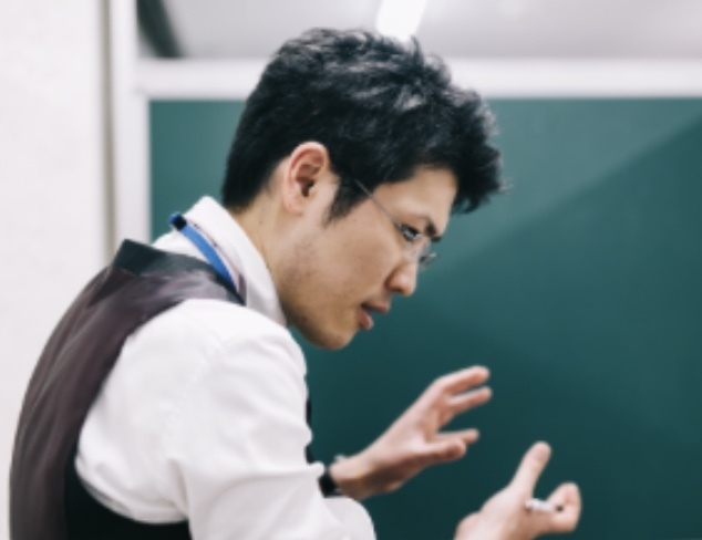内海健太（国語講師）