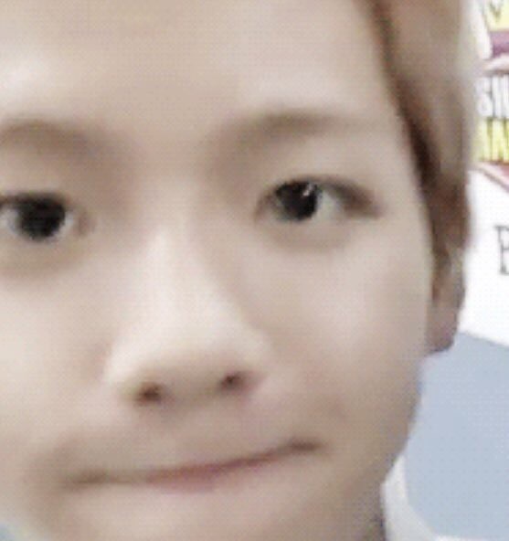 쪼로 ( ღ'ᴗ'ღ )